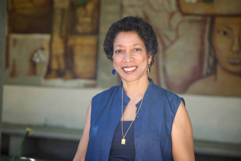 Picture of Lynne Thompson